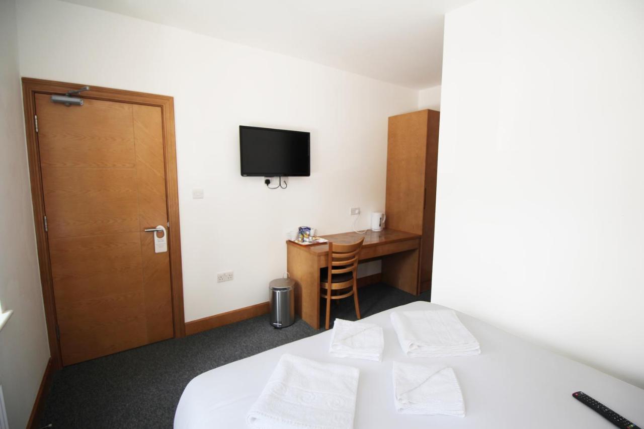 Flexistay Aparthotel Sutton Sutton  Exterior photo