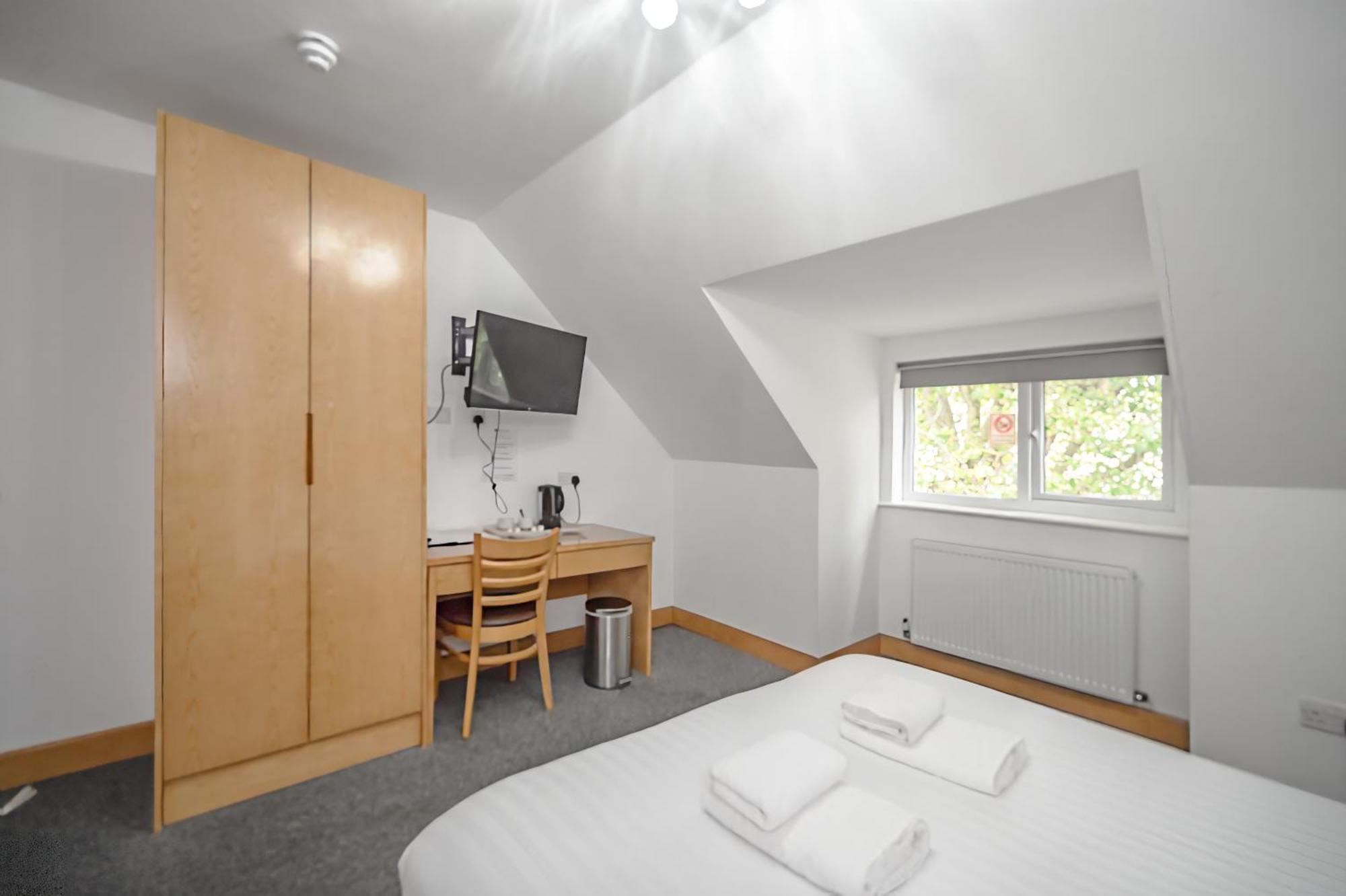 Flexistay Aparthotel Sutton Sutton  Exterior photo