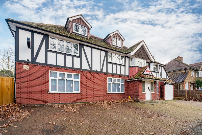 Flexistay Aparthotel Sutton Sutton  Exterior photo